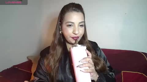 Snapshot of beautymoon26 chatting on 26, 4, 2026 beautymoon26 online show from 26, 4, 2026