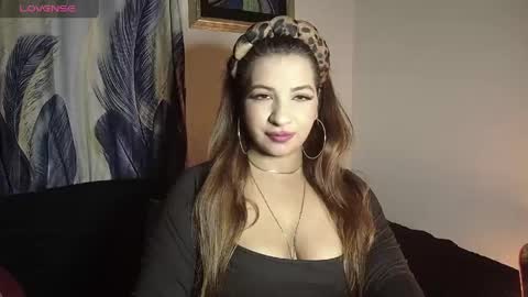 Snapshot of beautymoon26 chatting on 7, 6, 2026 beautymoon26 online show from 7, 6, 2026