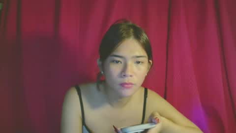 Snapshot of beautyqueen18x chatting on 9, 4, 2026 beautyqueen18x online show from 9, 4, 2026