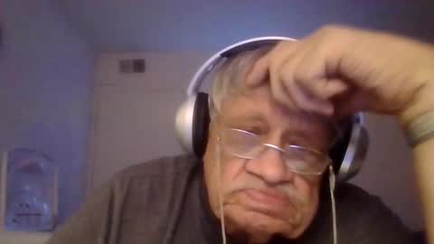 Snapshot of beautytomyeyes chatting on 11, 10, 2025 beautytomyeyes online show from 11, 10, 2025