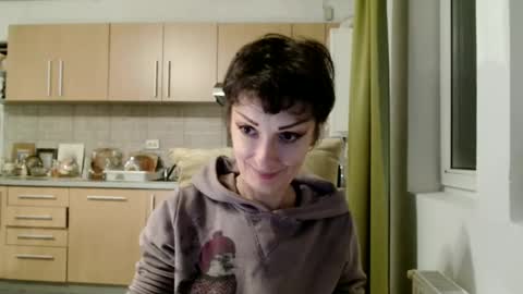 Snapshot of bebacksooon chatting on 18, 11, 2025 Raluca online show from 18, 11, 2025
