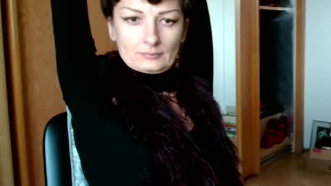 Snapshot of bebacksooon chatting on 24, 11, 2025 Raluca online show from 24, 11, 2025