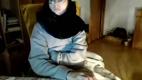 Snapshot of bebacksooon chatting on 20, 12, 2025 Raluca online show from 20, 12, 2025