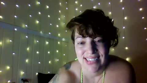 Snapshot of beberoyale chatting on 18, 2, 2025 beberoyale online show from 18, 2, 2025