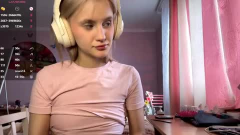 Snapshot of bebravee chatting on 11, 4, 2026 Melissa online show from 11, 4, 2026