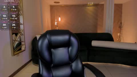 Am Becca online show from 23, 9, 2025