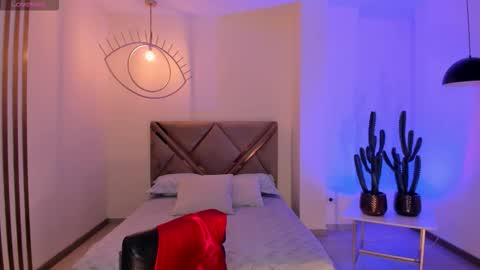 Am Becca online show from 9, 10, 2025