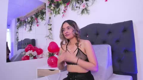 beccamilanni online show from 21, 2, 2025