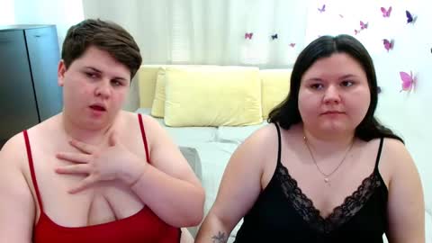 BeckyAndEllen online show from 22, 9, 2025