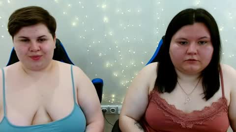Snapshot of beckyandellen chatting on 2, 6, 2026 BeckyAndEllen online show from 2, 6, 2026