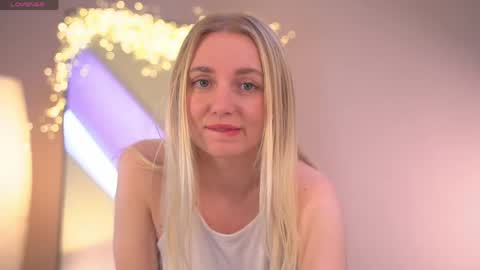 Snapshot of beckyissweetie chatting on 18, 5, 2026 beckyissweetie online show from 18, 5, 2026
