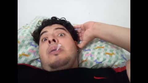 Snapshot of beefypecs_10 chatting on 25, 2, 2025 Criss2fer online show from 25, 2, 2025