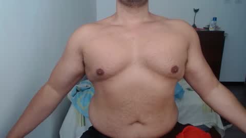 Snapshot of beefypecs_10 chatting on 6, 10, 2025 Criss2fer online show from 6, 10, 2025