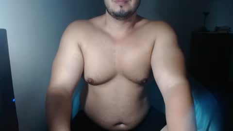 Snapshot of beefypecs_10 chatting on 15, 10, 2025 Criss2fer online show from 15, 10, 2025