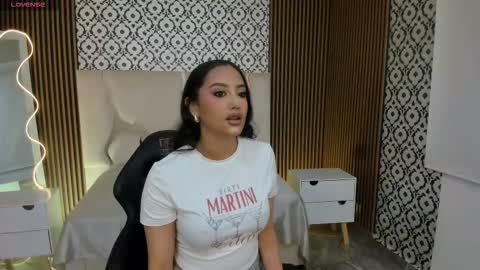 BELLA online show from 28, 10, 2025