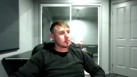 Snapshot of beelzebubxo chatting on 15, 9, 2025 beelzebubxo online show from 15, 9, 2025