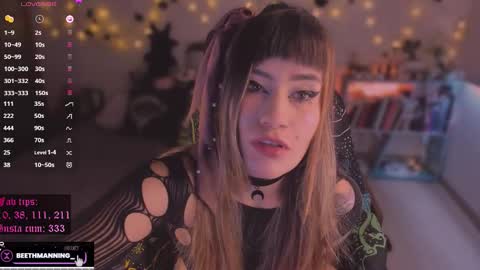       online show from 17, 10, 2025