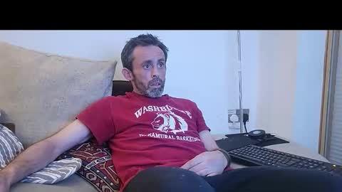 Snapshot of begbestuk chatting on 20, 10, 2025 begbestuk online show from 20, 10, 2025