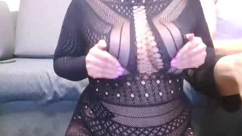 Snapshot of behindcloseddoors39 chatting on 3, 10, 2025 behindcloseddoors8 online show from 3, 10, 2025