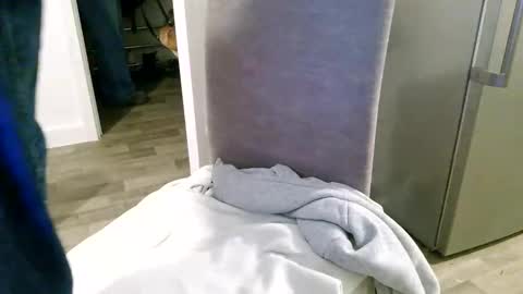 Snapshot of behindcloseddoors39 chatting on 23, 11, 2025 behindcloseddoors8 online show from 23, 11, 2025