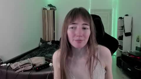 Snapshot of bekkawell chatting on 14, 10, 2025 Lisa online show from 14, 10, 2025