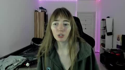 Snapshot of bekkawell chatting on 17, 10, 2025 Lisa online show from 17, 10, 2025