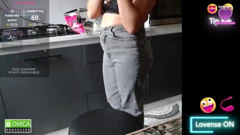 kevin and Bella online show from 7, 10, 2025