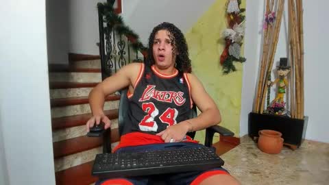 independent model online show from 22, 11, 2025