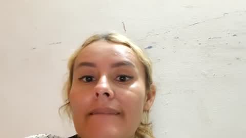 Snapshot of belinda8912 chatting on 3, 7, 2026 belinda8912 online show from 3, 7, 2026