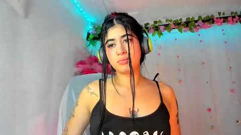 Snapshot of belinda_luna_ chatting on 27, 11, 2025 modelo independiente online show from 27, 11, 2025