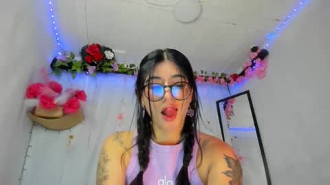 Snapshot of belinda_luna_ chatting on 8, 1, 2026 modelo independiente online show from 8, 1, 2026