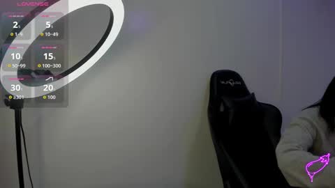 Snapshot of belinda_ws chatting on 24, 9, 2025 Bella online show from 24, 9, 2025