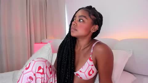 Snapshot of belkis_mills chatting on 2, 10, 2025  Belkis  online show from 2, 10, 2025