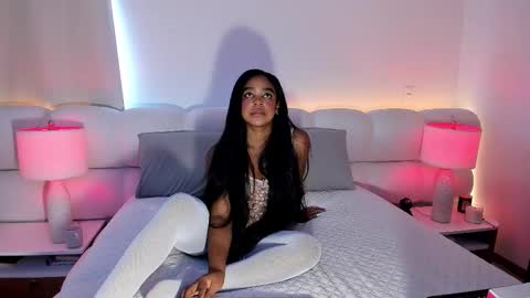 Snapshot of belkis_mills chatting on 22, 10, 2025  Belkis  online show from 22, 10, 2025