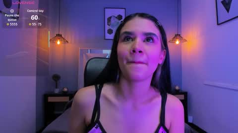 Snapshot of bell_marinny chatting on 14, 12, 2025 Bell online show from 14, 12, 2025