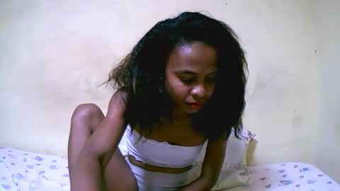 bella193999 online show from 17, 12, 2024