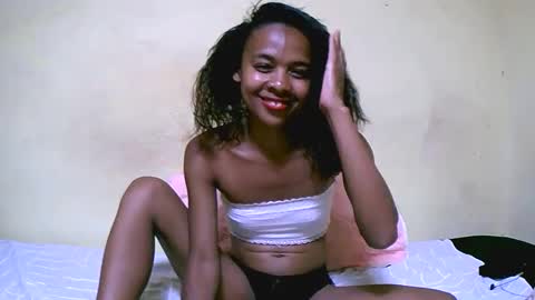 bella193999 online show from 22, 12, 2024