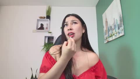 Snapshot of bella_99x chatting on 6, 2, 2025 Bel 3 online show from 6, 2, 2025