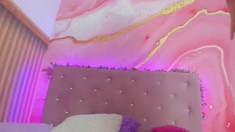 Snapshot of bella__sweets chatting on 13, 1, 2026 Melanie online show from 13, 1, 2026