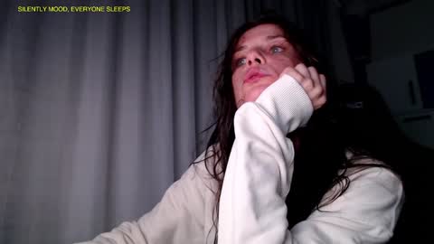 Alicia Belvedere online show from 7, 10, 2025