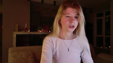 Bella online show from 25, 2, 2025