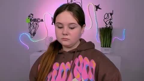 bella_blade online show from 15, 12, 2025