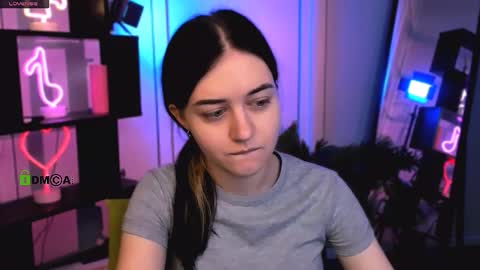 bella_blade online show from 16, 12, 2025