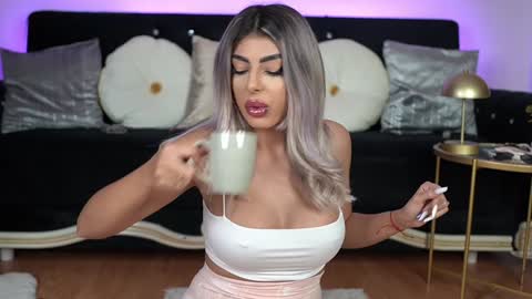 Emma  Bella online show from 9, 3, 2025