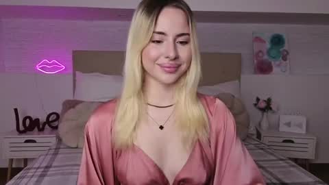 Snapshot of bella_crazyy chatting on 30, 4, 2026 Bella online show from 30, 4, 2026