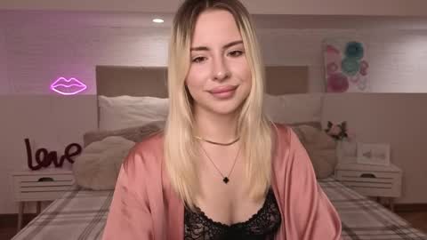 Snapshot of bella_crazyy chatting on 5, 5, 2026 Bella online show from 5, 5, 2026