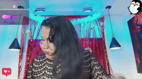 Snapshot of bella_donnna chatting on 21, 12, 2025 Bella online show from 21, 12, 2025