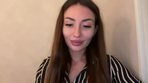 bella_foxxi online show from 1, 12, 2024