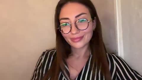 bella_foxxi online show from 7, 12, 2024