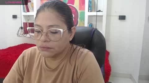 lady online show from 25, 9, 2025